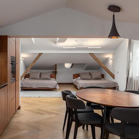 Roze Brivzemnieka Apartments Liepaja Luaran gambar