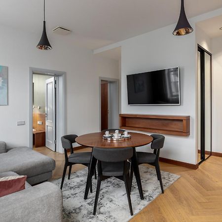 Roze Brivzemnieka Apartments Liepaja Luaran gambar
